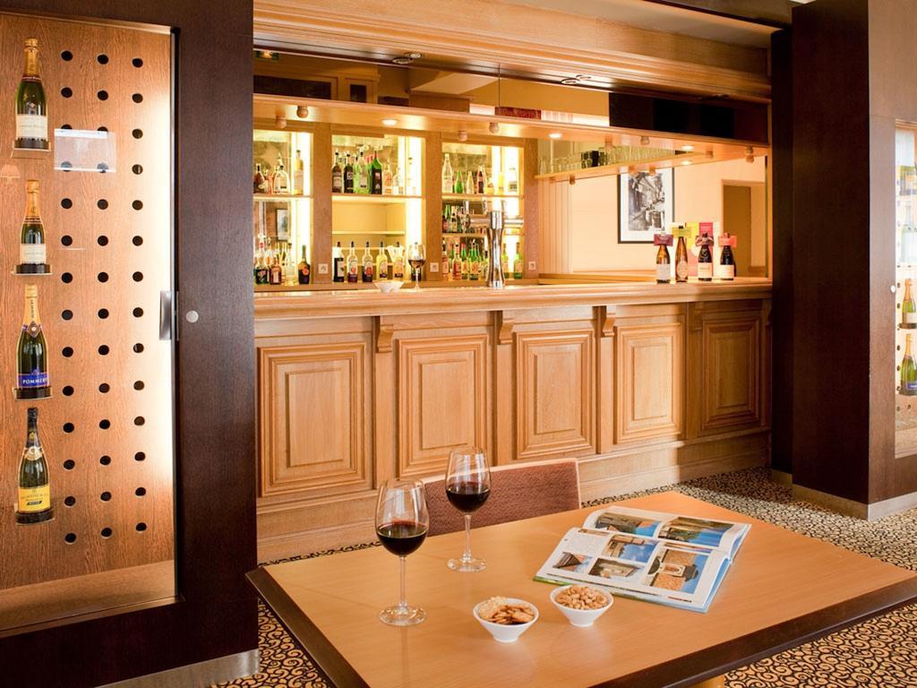Mercure Calais Centre Екстер'єр фото